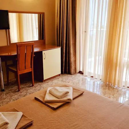 карел Hotell Nesebar