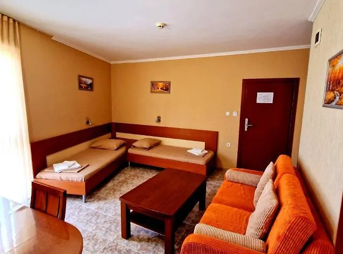 Хотел карел