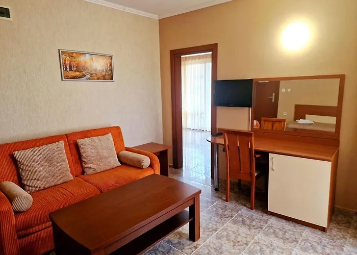 карел Хотел