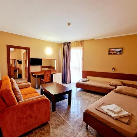 Family Karel Hotel